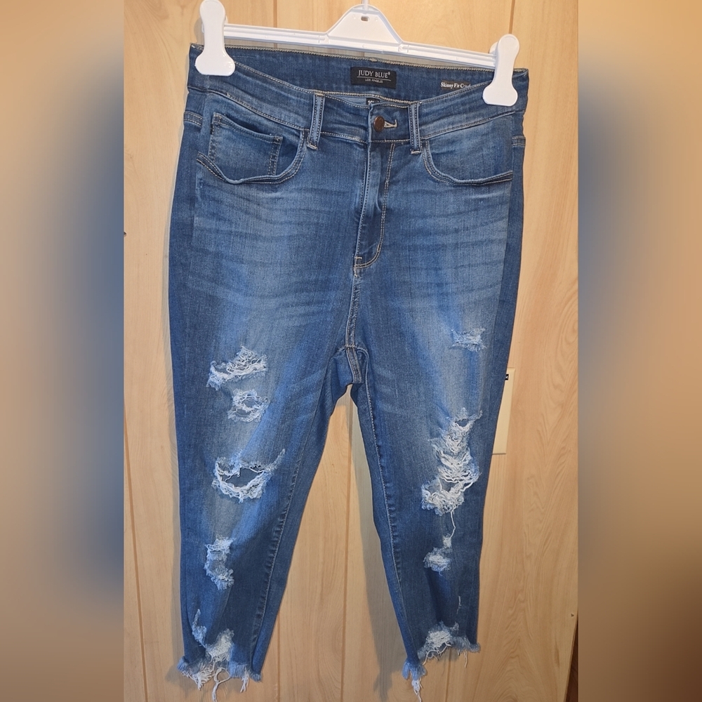 Judy Blue Skinny Fit Capri Distressed Women's Plus Size 16W